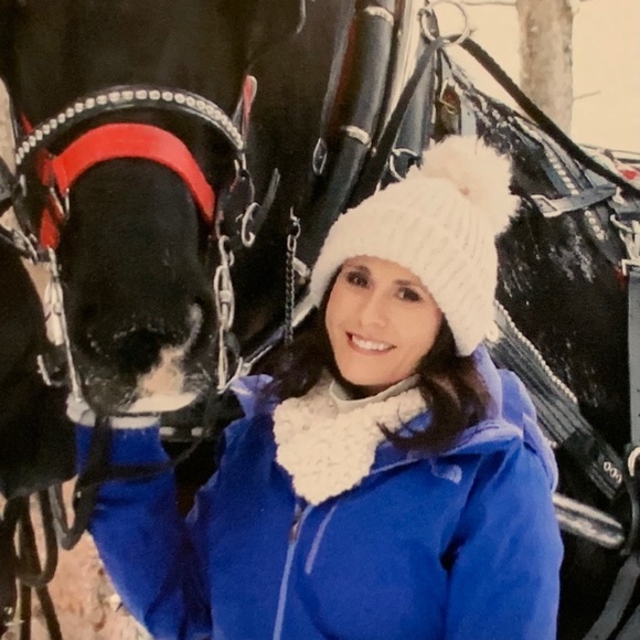 Meet your Posher, Dusty - Picture 1 of 1